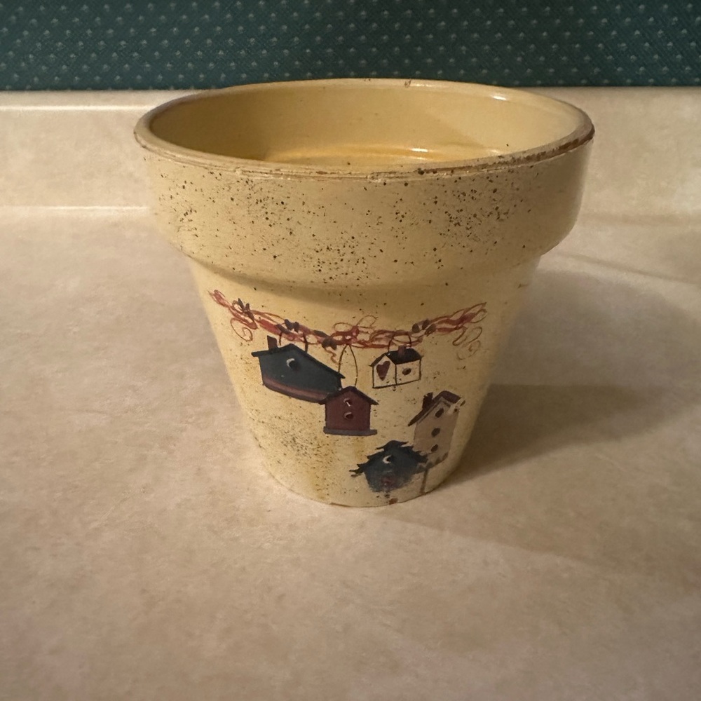 Decorative Cream Flower Pot with Birdhouse Design
